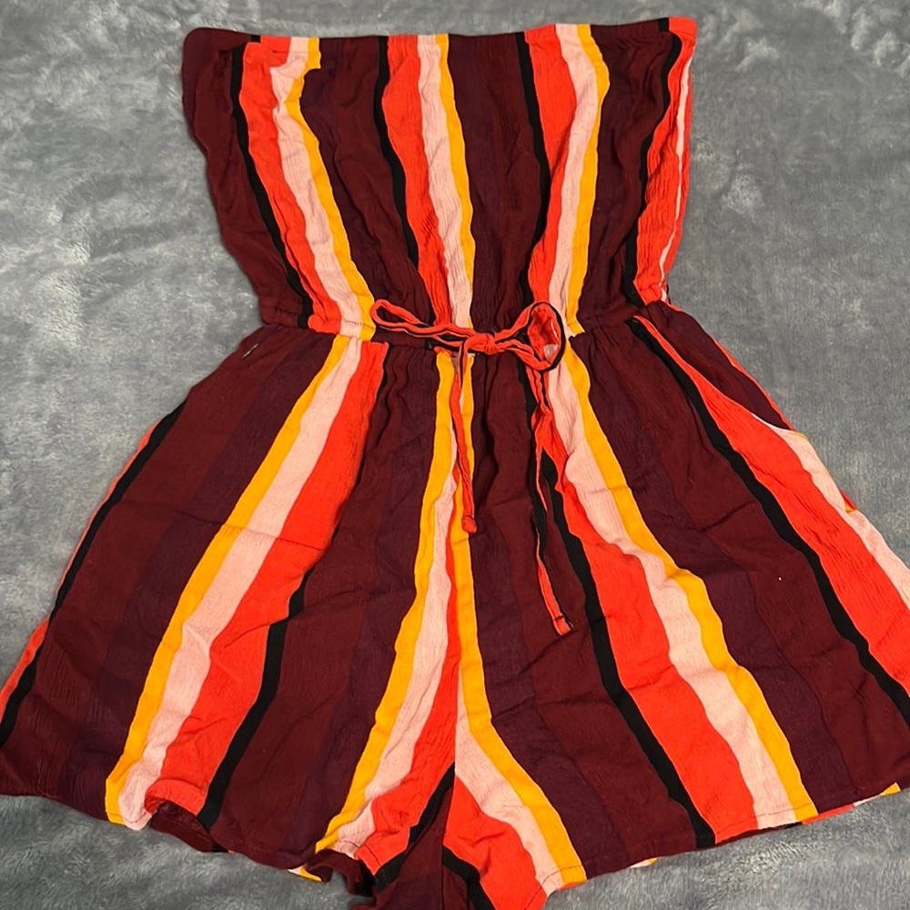 Hollister strapless romper